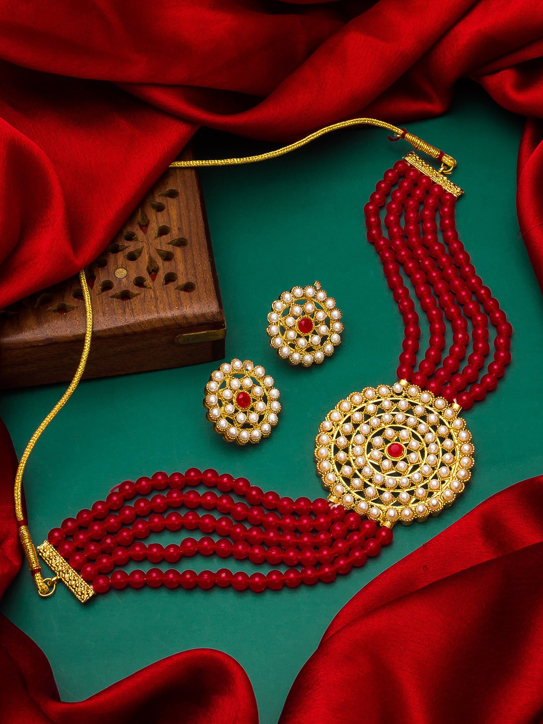 

aadita Red Gold Plated Pearl Choker Jewellery Set