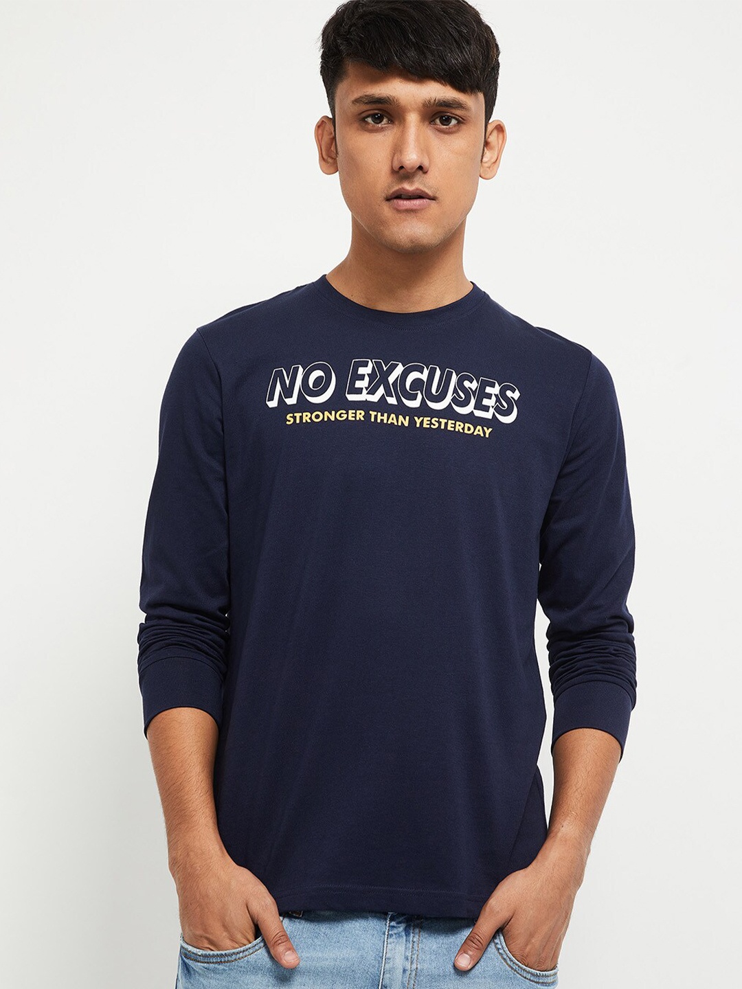 

max Men Navy Blue Typography Printed Applique T-shirt
