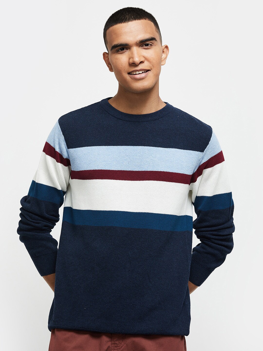 

max Men Navy Blue Striped T-shirt