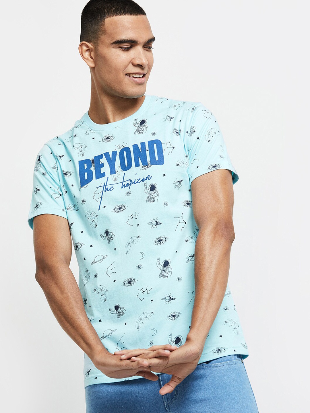 

max Men Blue Typography Printed T-shirt