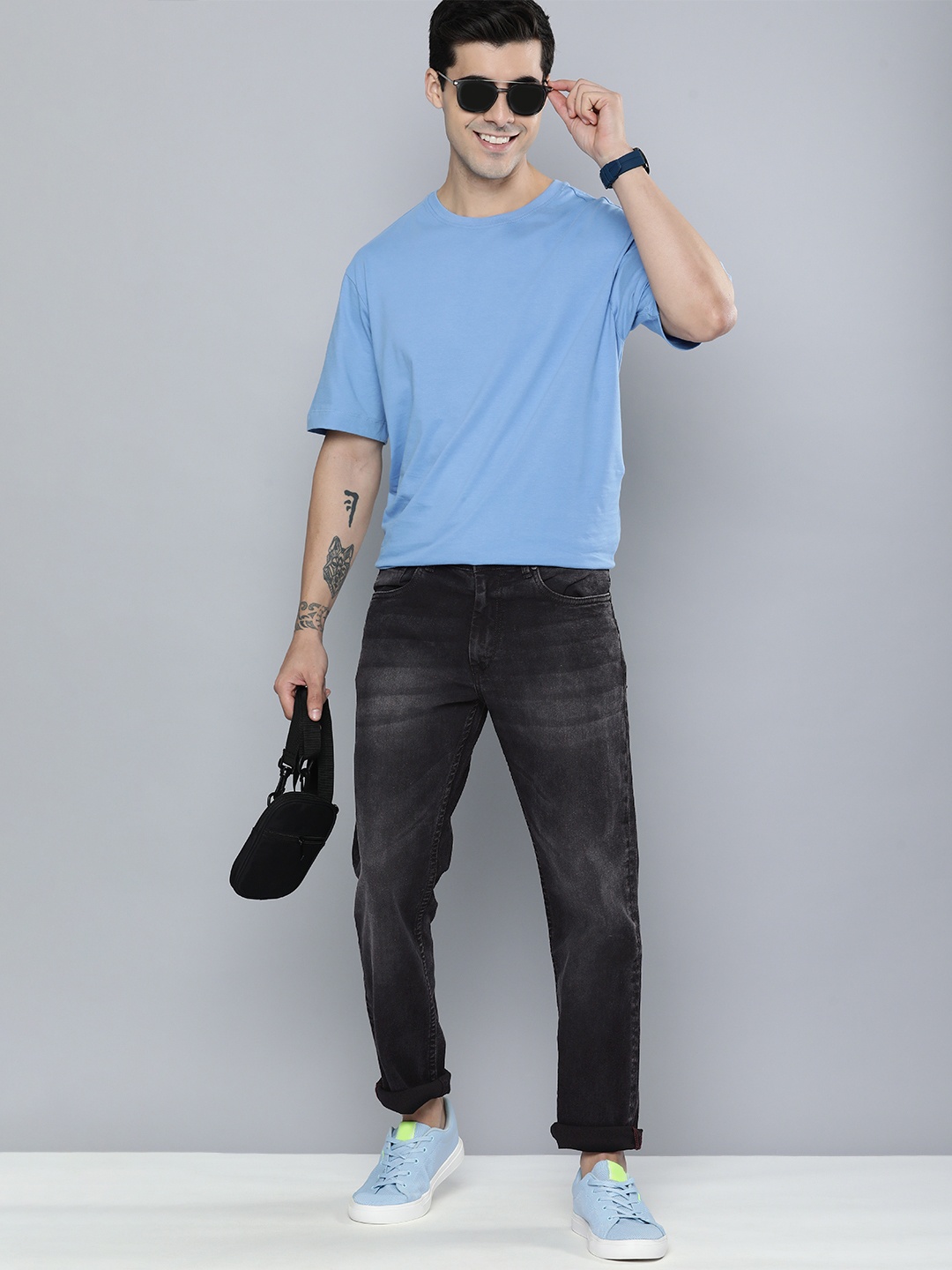 

HERE&NOW Men Black Slim Fit Light Fade Stretchable Jeans
