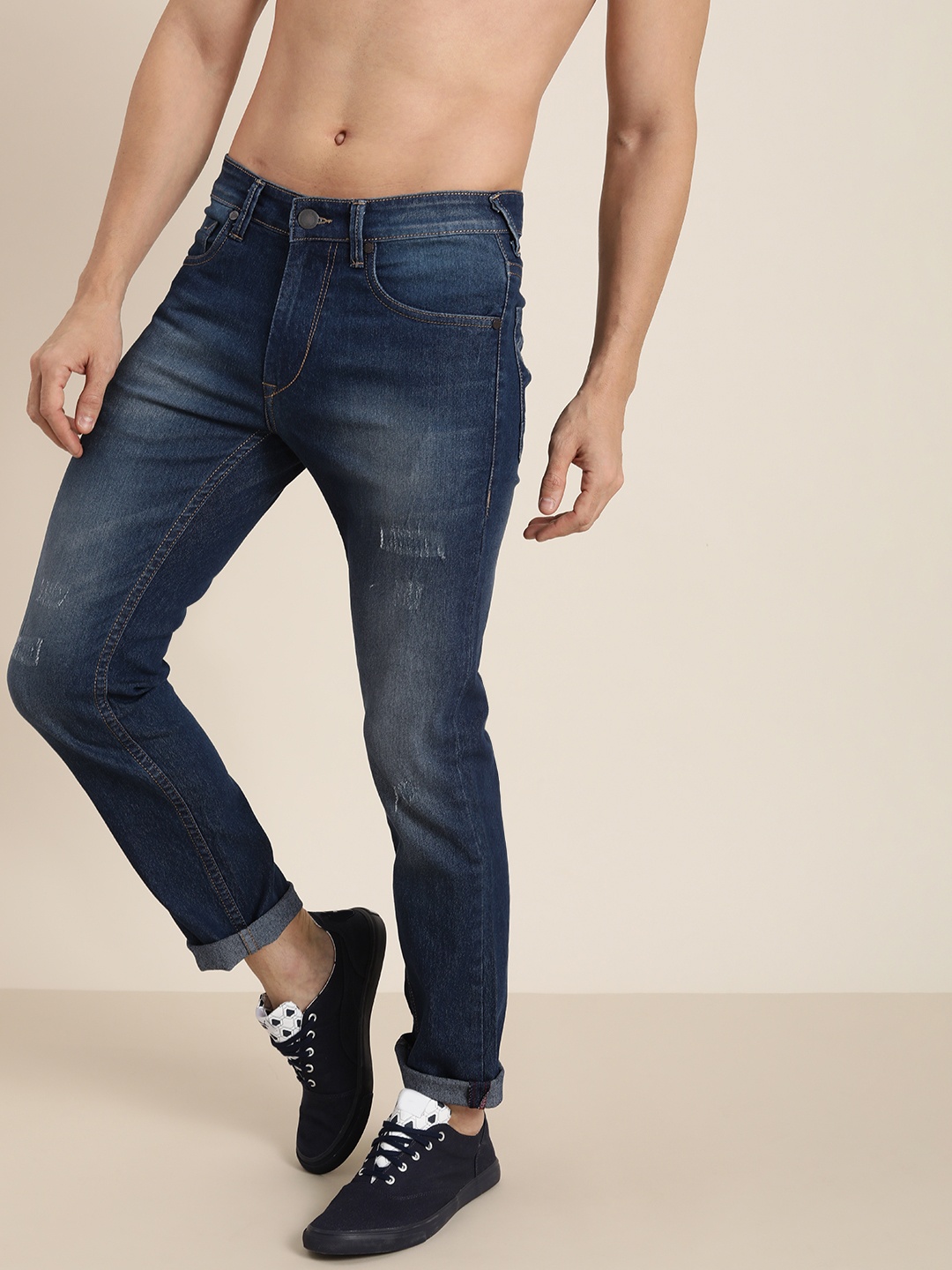 

Moda Rapido Men Blue Slim Fit Low Distress Light Fade Stretchable Jeans