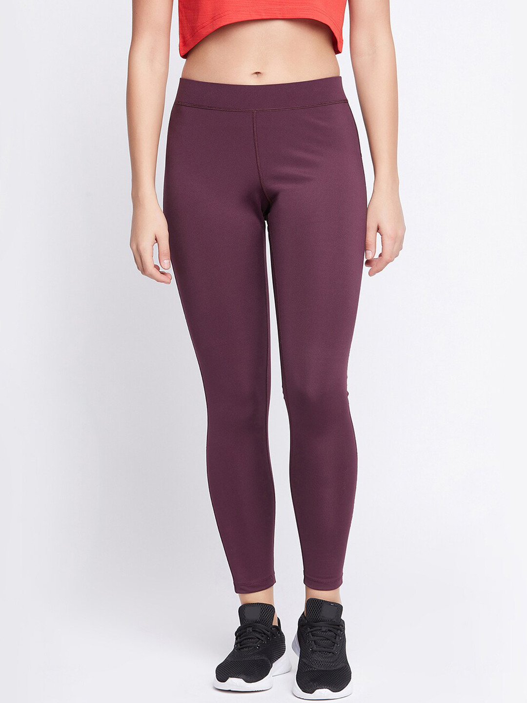 

Clovia Women Maroon Solid Ankle-Length Snug-Fit Tights