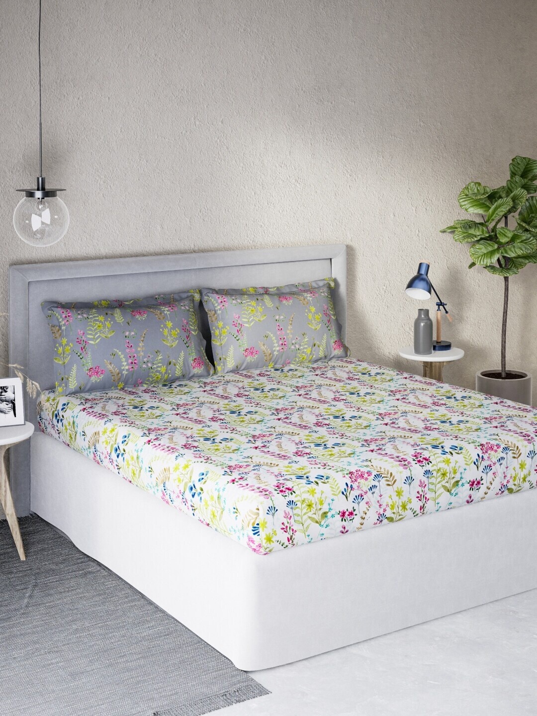 

DDecor Multicoloured Floral Printed Cotton 140 TC Queen Bedsheet with 2 Pillow Covers, Multi