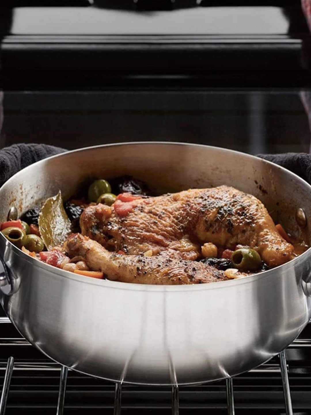

MEYER Silver-Toned Select Stainless Steel Sauteuse Induction & Gas Compatible 28cm