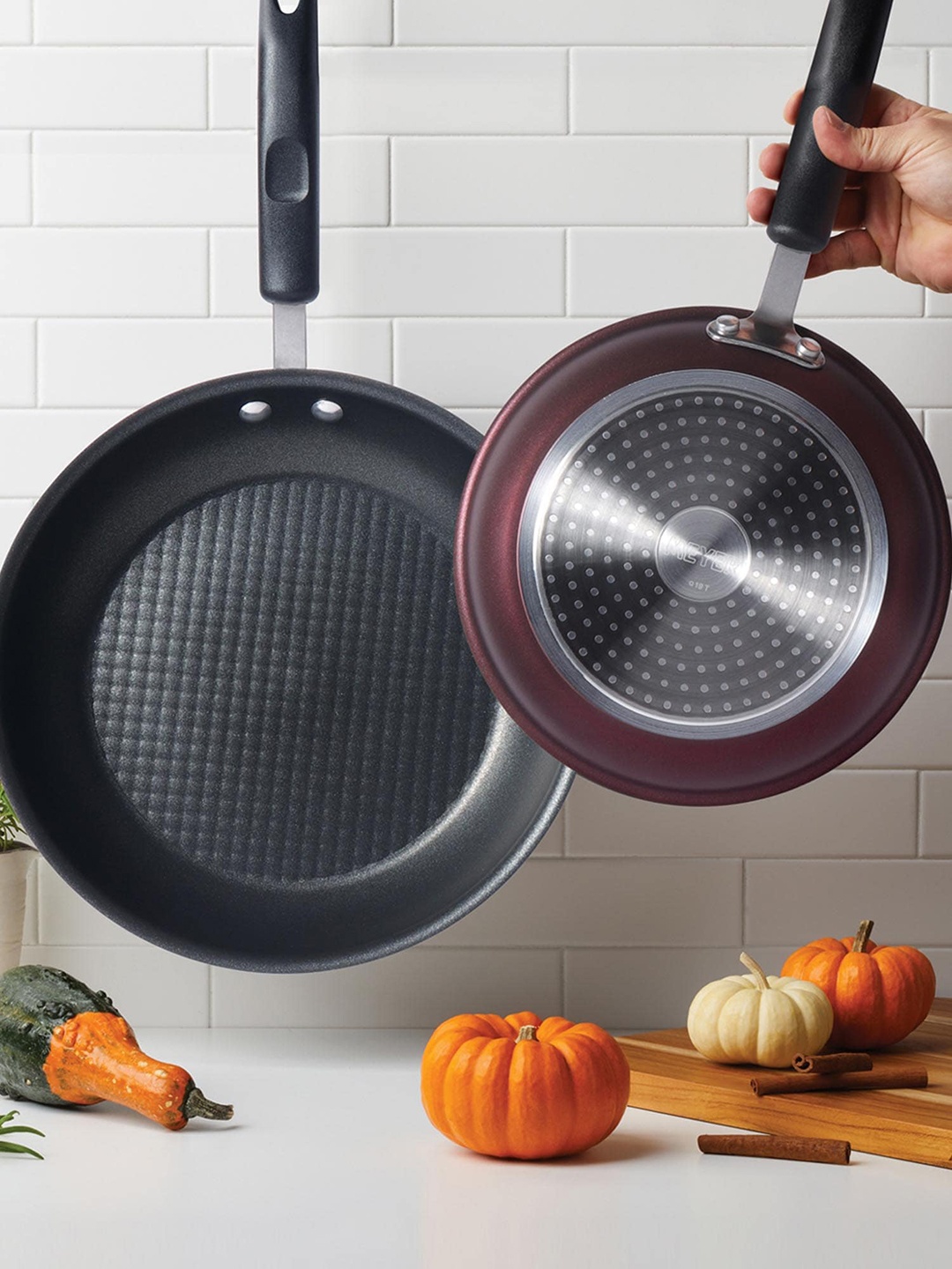 

MEYER Merlot Burgundy & Black Non Stick Aluminium Open Frying Pan