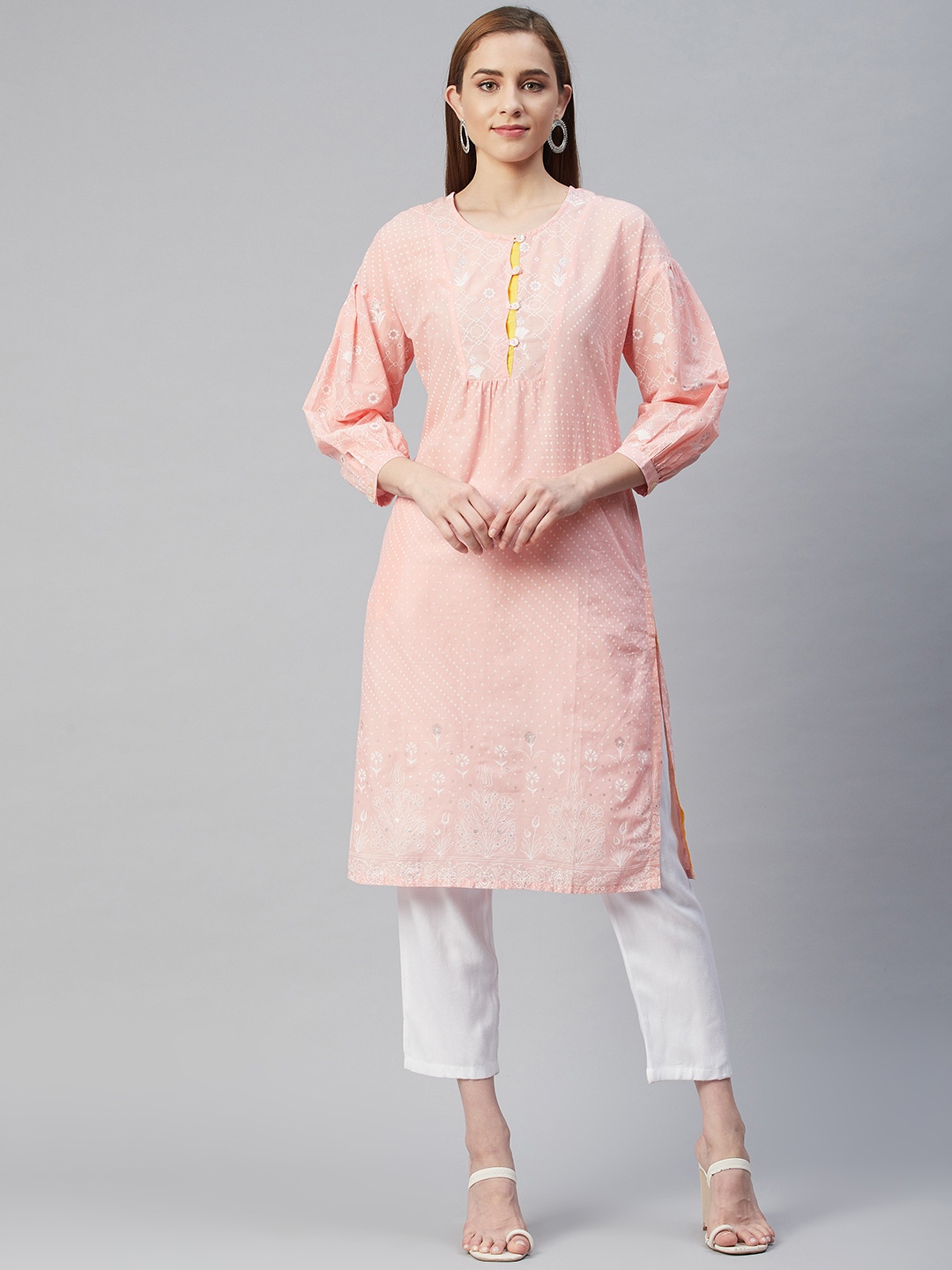 

Rangriti Women Peach-Coloured Floral Printed Kurta