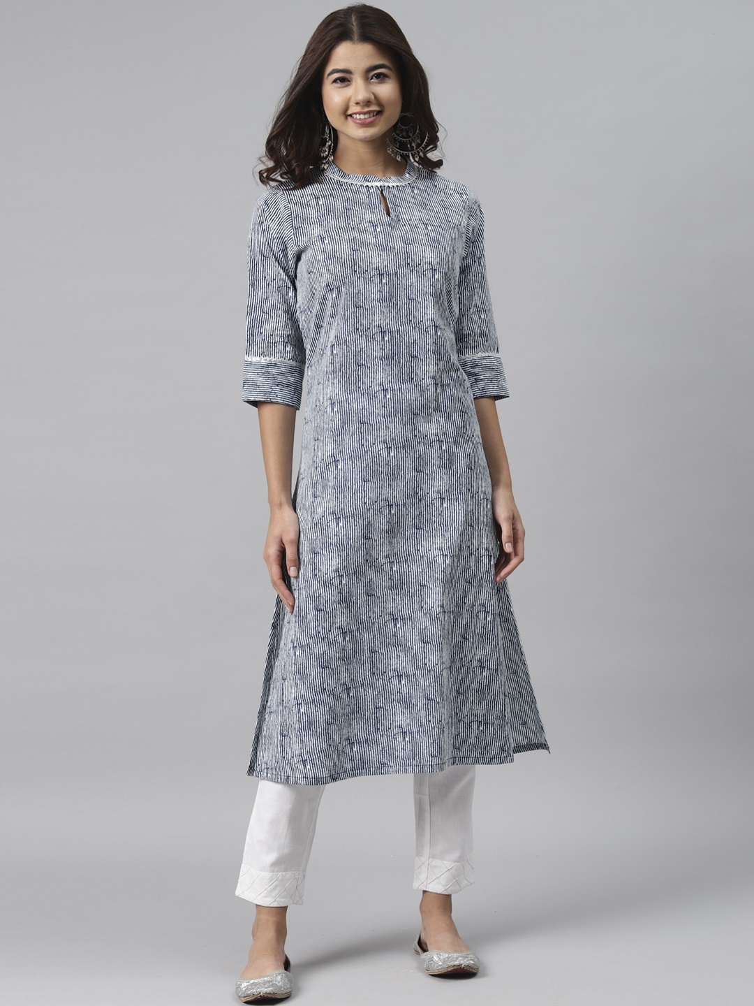 

GERUA Women Blue & White Striped Keyhole Neck Cotton Kurta