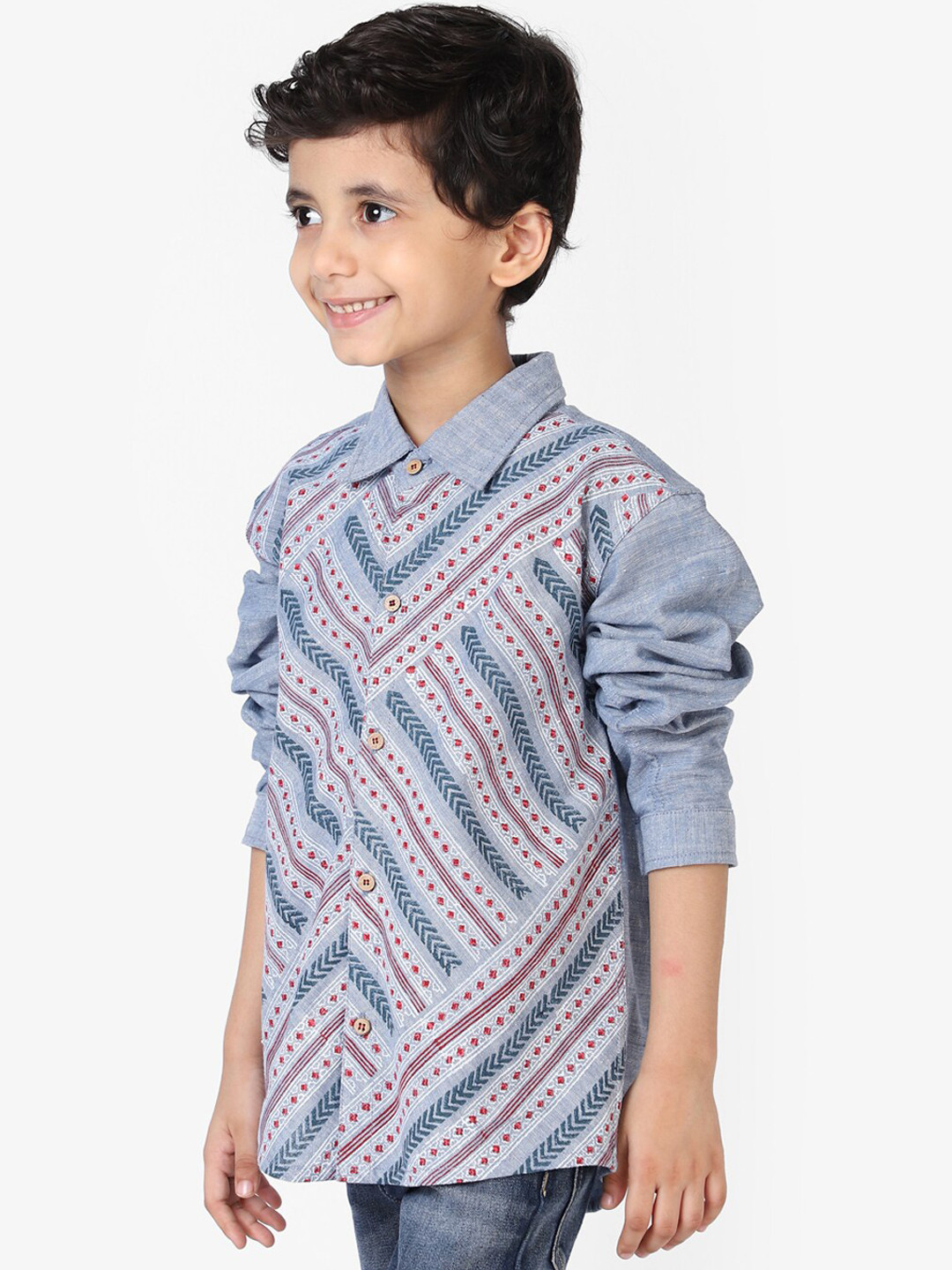

Fabindia Boys Blue & Red Opaque Printed Casual Shirt