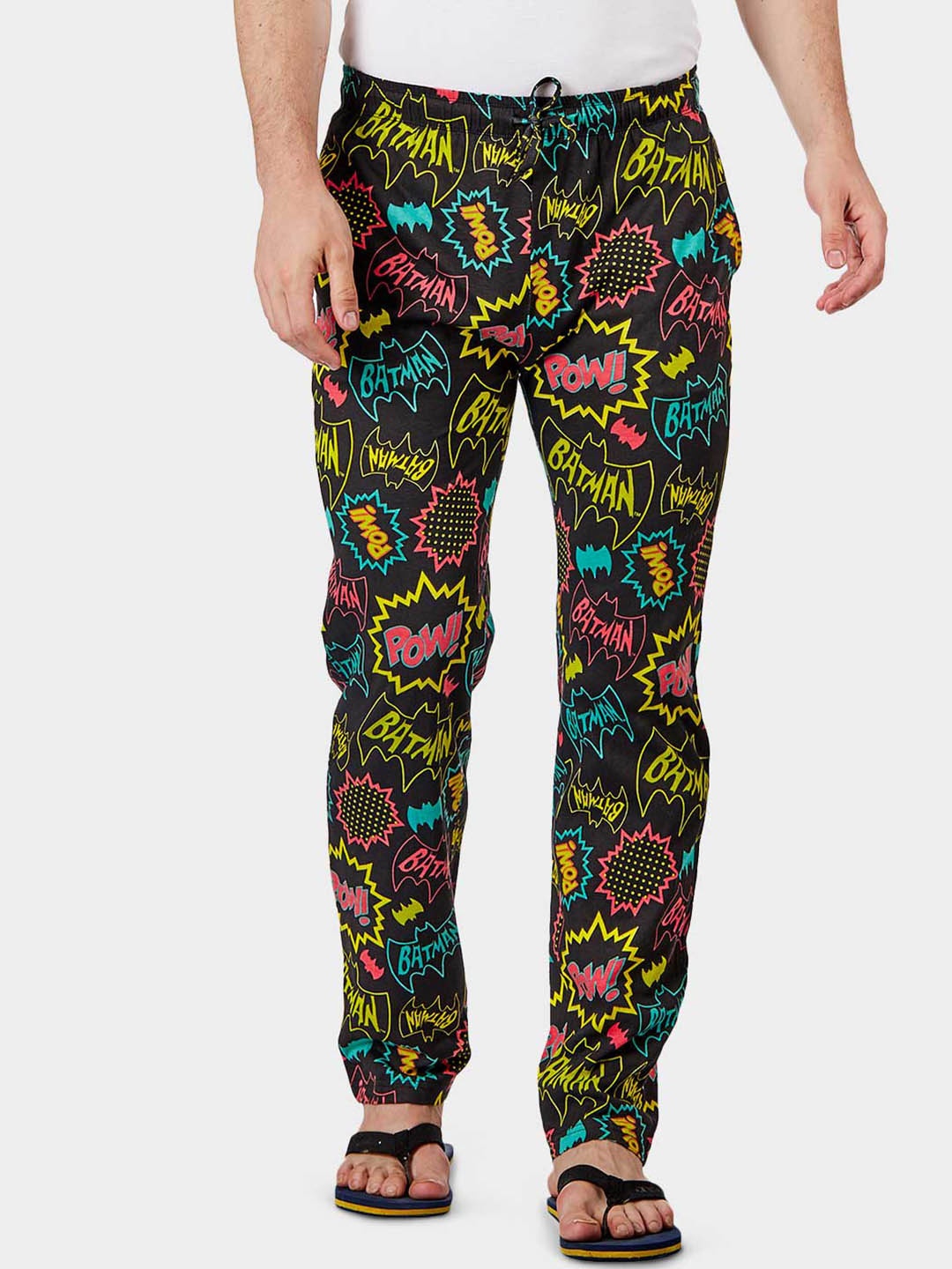 

Free Authority Men Black Batman Featured Lounge Pants