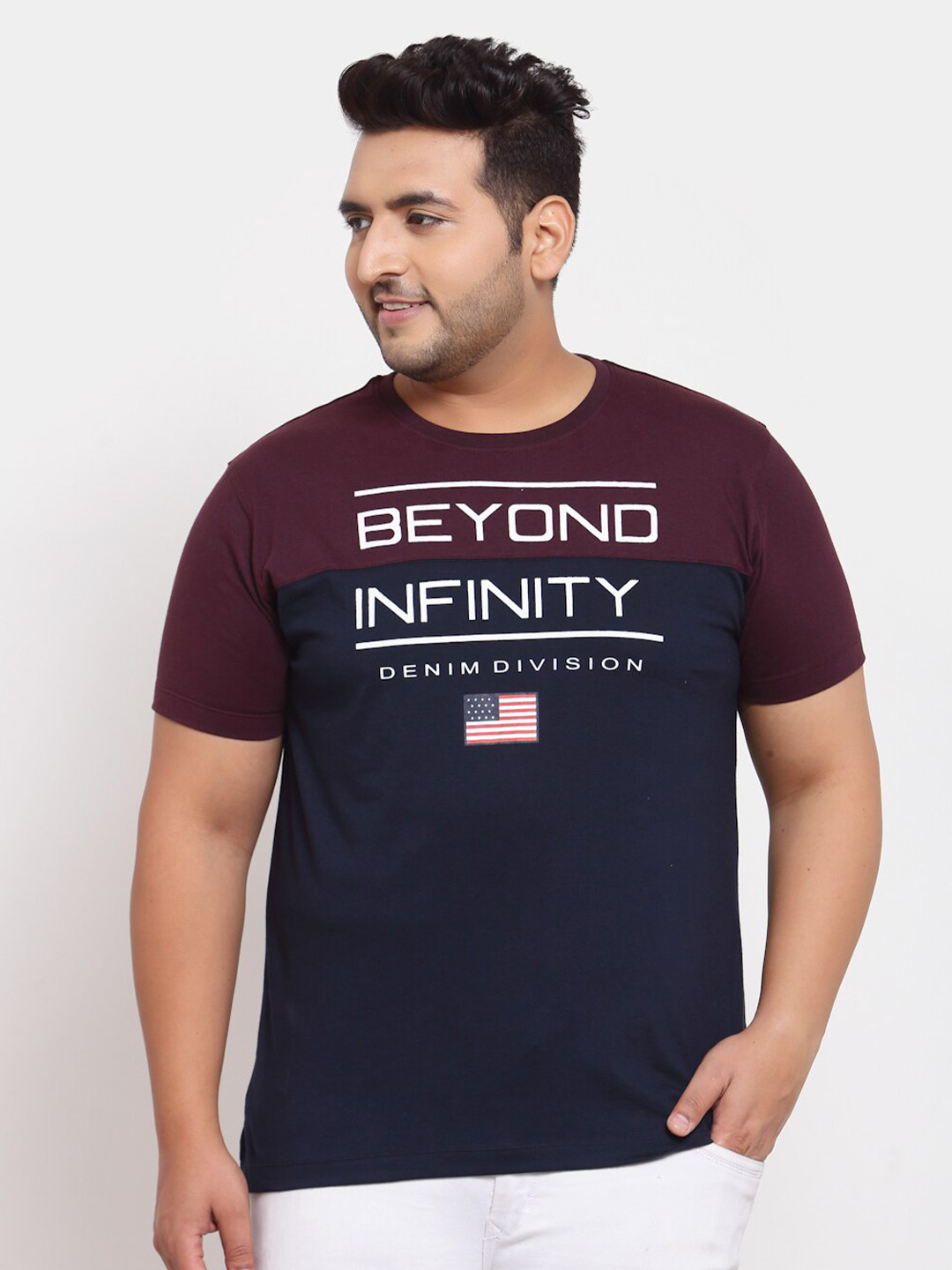 

plusS Men Navy Blue Cotton Typography Applique T-shirt