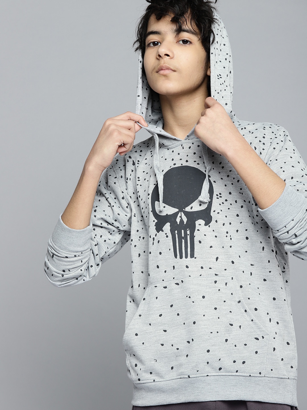 

Kook N Keech Marvel Teens Boys Grey Melange & Black Punisher Printed Hooded Sweatshirt