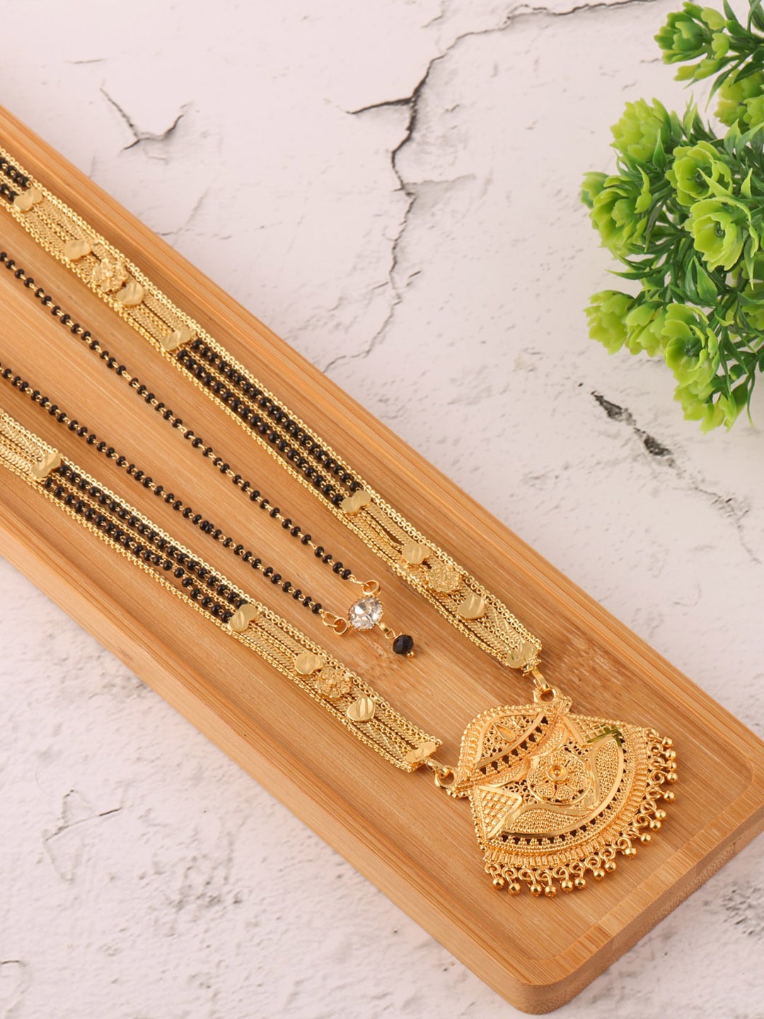 

Brandsoon Woman Multi colour Mangalsutra Set
