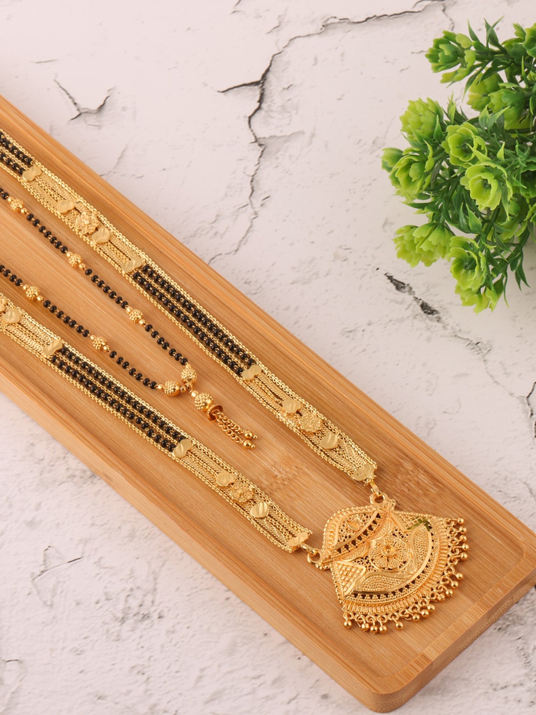 

Brandsoon Woman Multicolour Mangalsutra Set, Multi