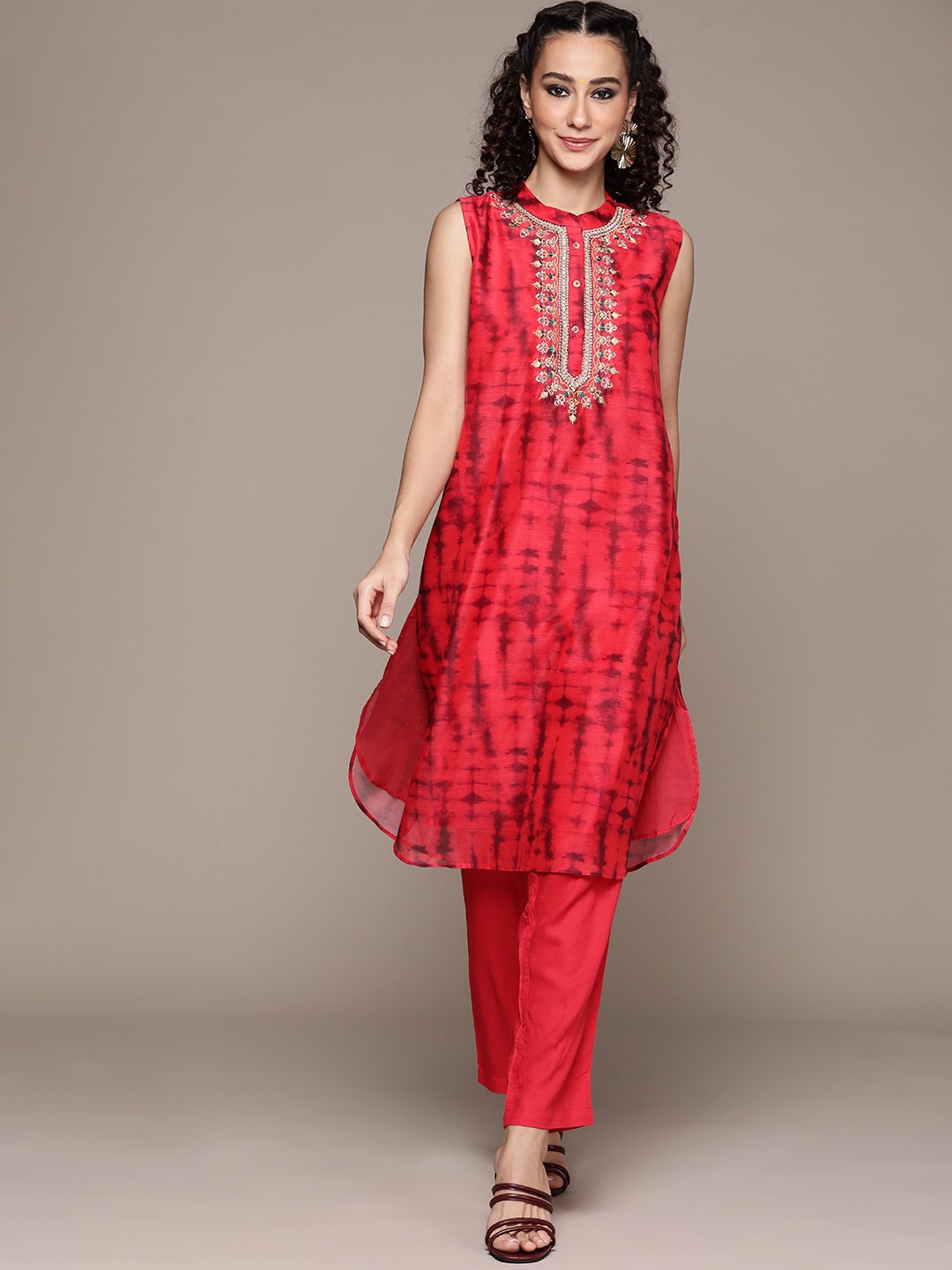 

aarke Ritu Kumar Women Red Printed Regular Mirror Work Kurta with Trousers