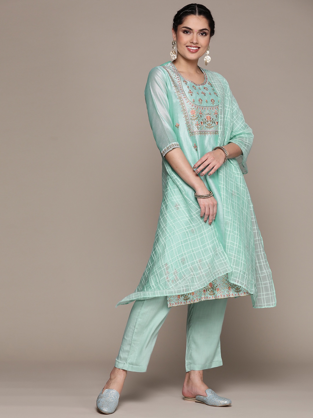 

aarke Ritu Kumar Women Blue Embroidered Regular Kurta with Trousers & With Dupatta