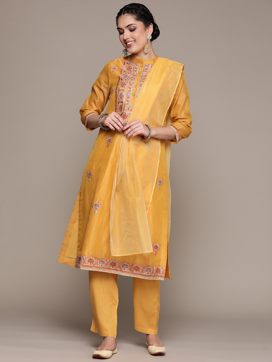 

aarke Ritu Kumar Women Yellow Printed Regular Kurta with Palazzos & With Dupatta
