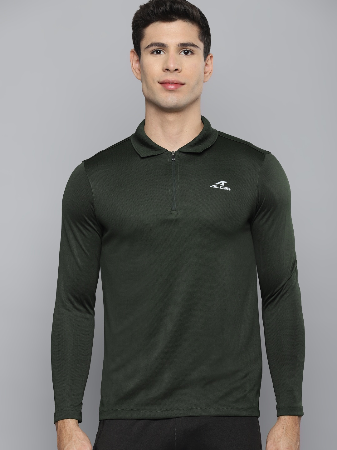 

Alcis Men Olive Green Solid Polo Collar Slim Fit Sports T-shirt