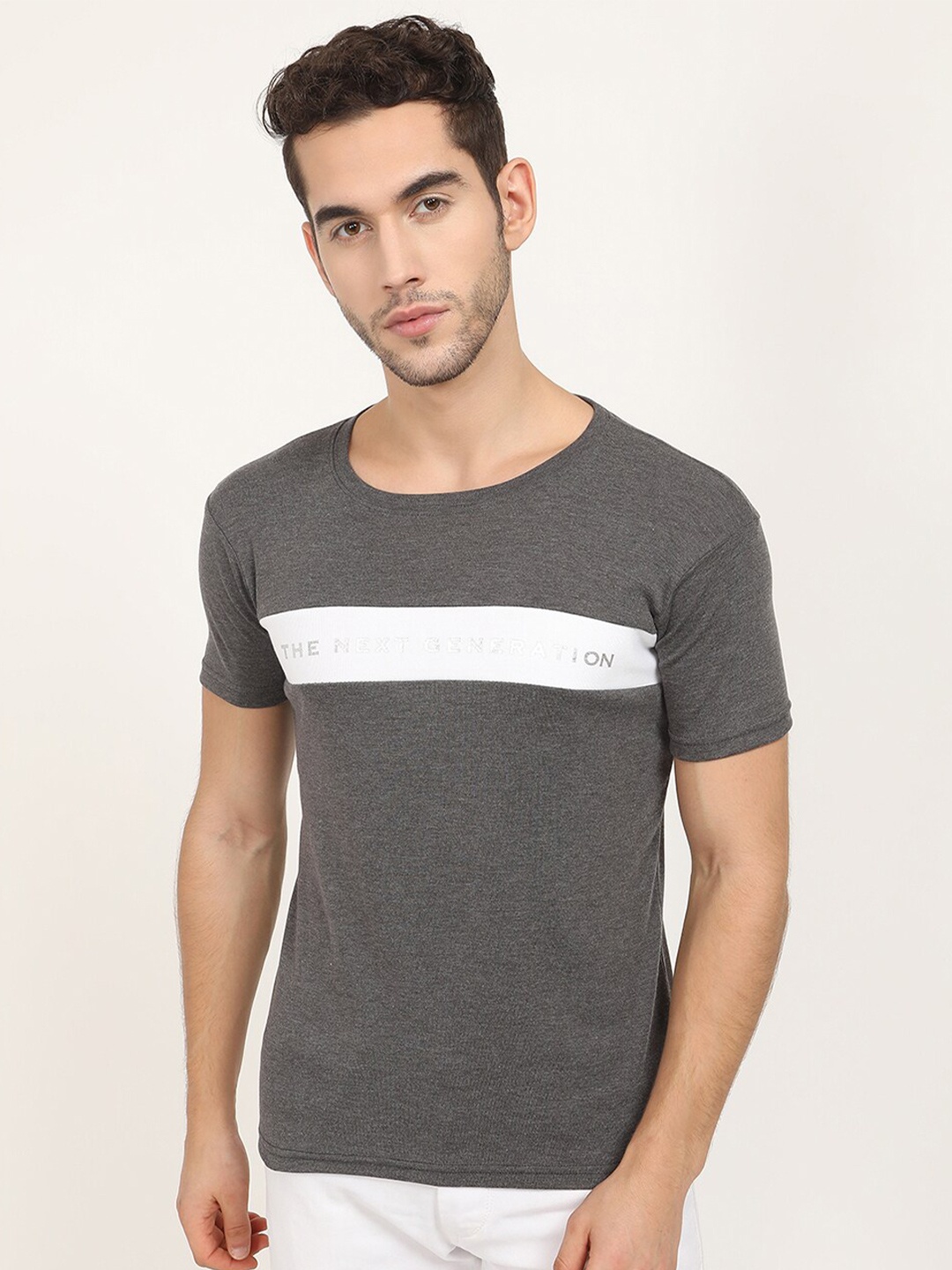 

V2 Value & Variety Men Grey Colourblocked T-shirt