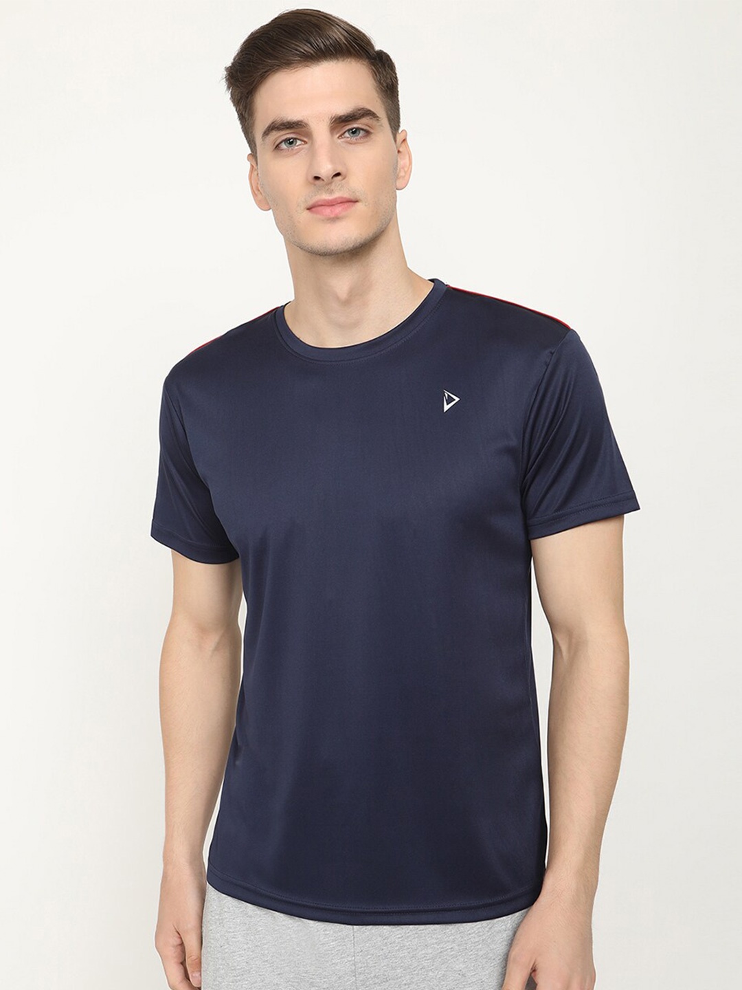 

V2 Value & Variety Men Navy Blue T-shirt
