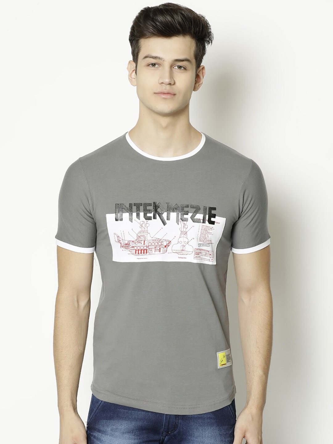 

V2 Value & Variety Men Grey Typography Printed Pockets T-shirt