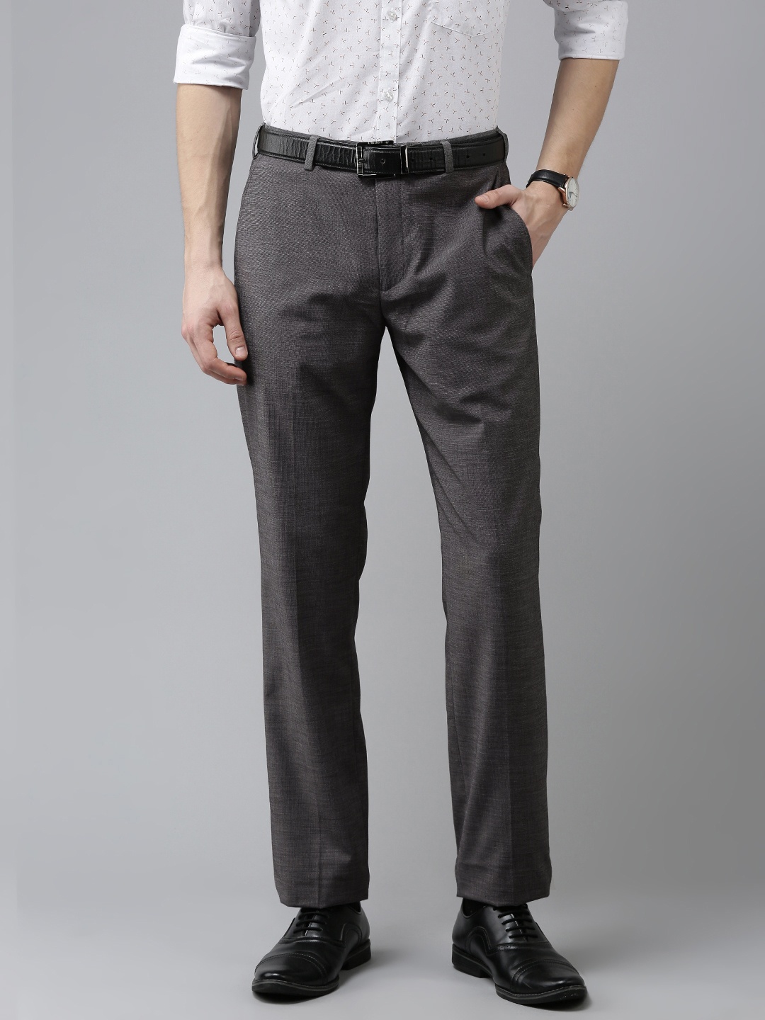 

Park Avenue Men Grey Textured Trousers