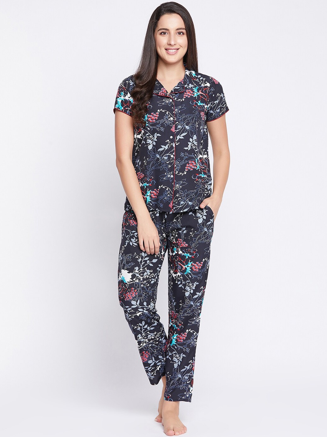 

Clovia Women Black & Blue Printed Night suit