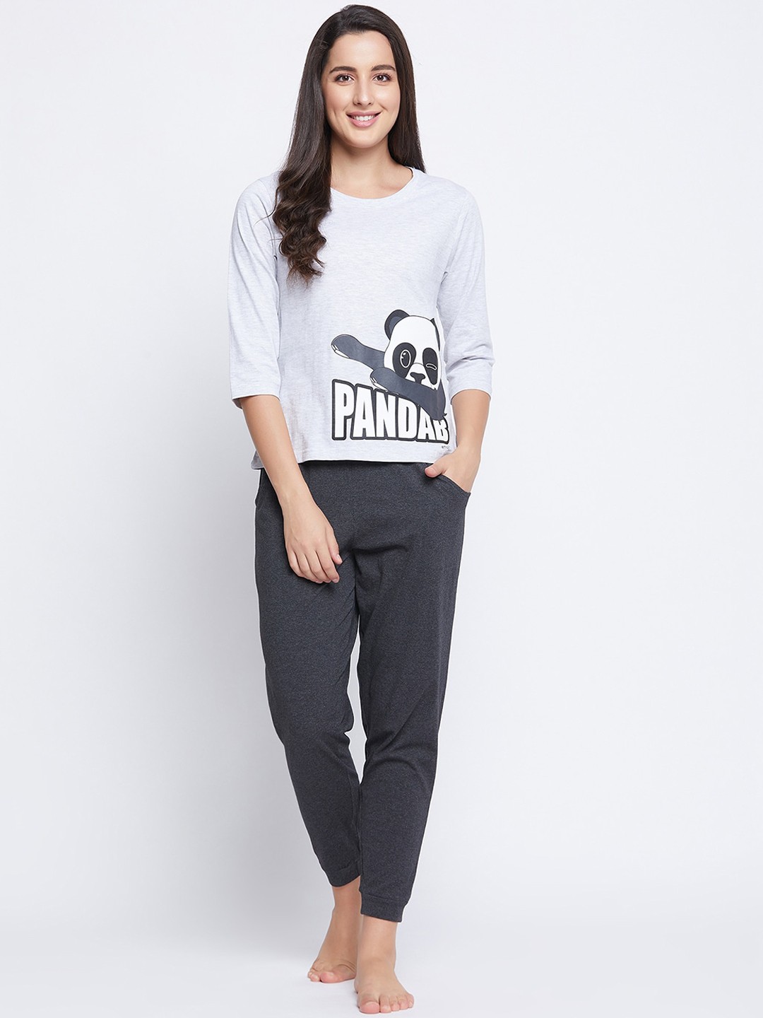 

Clovia Women Grey Printed Night suit