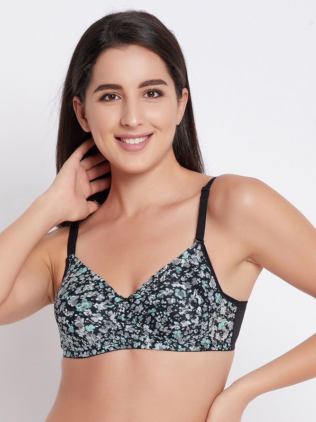 

Clovia Black & Green Non-Wired Full Cup Floral Printed T-shirt Bra Lightly Padded