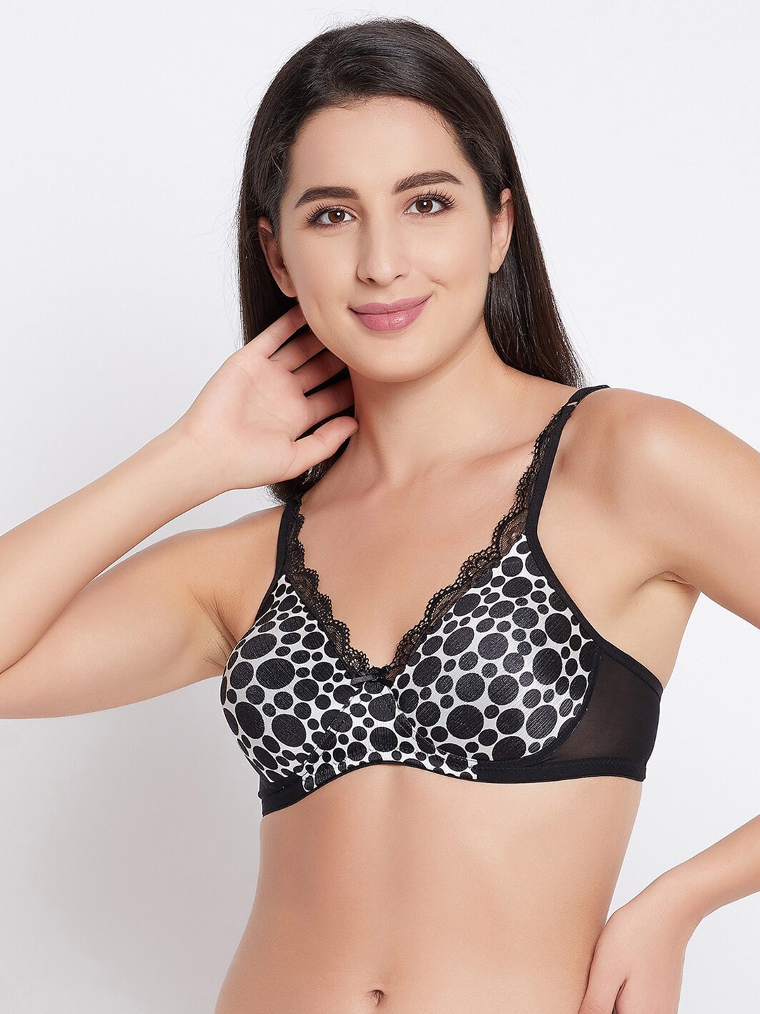 

Clovia Black & White T-shirt Bra Lightly Padded BR2252M1332E