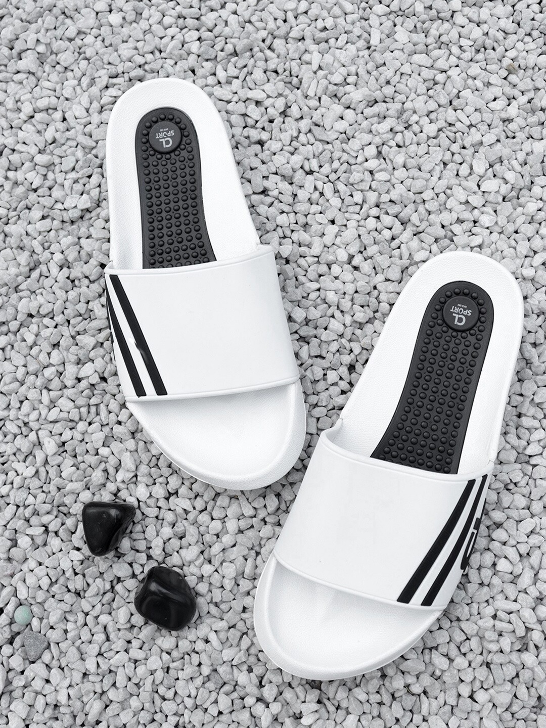 

Carlton London sports Men White & Black Striped Sliders