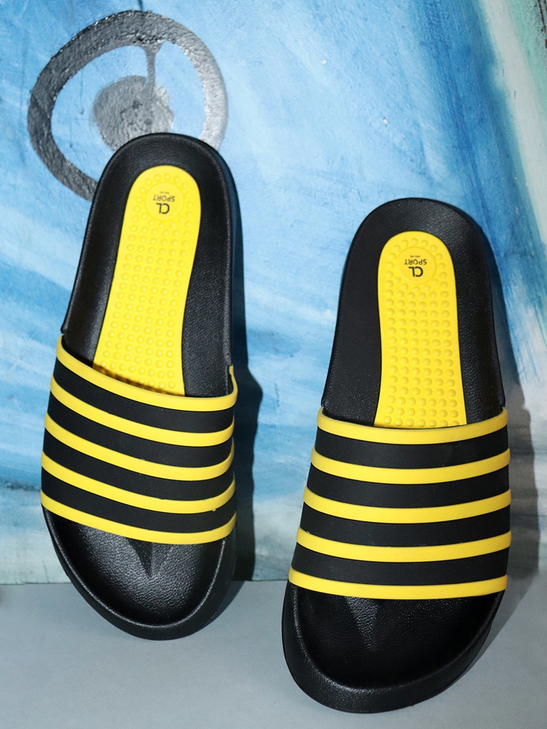 

Carlton London sports Men Black & Yellow Striped Sliders