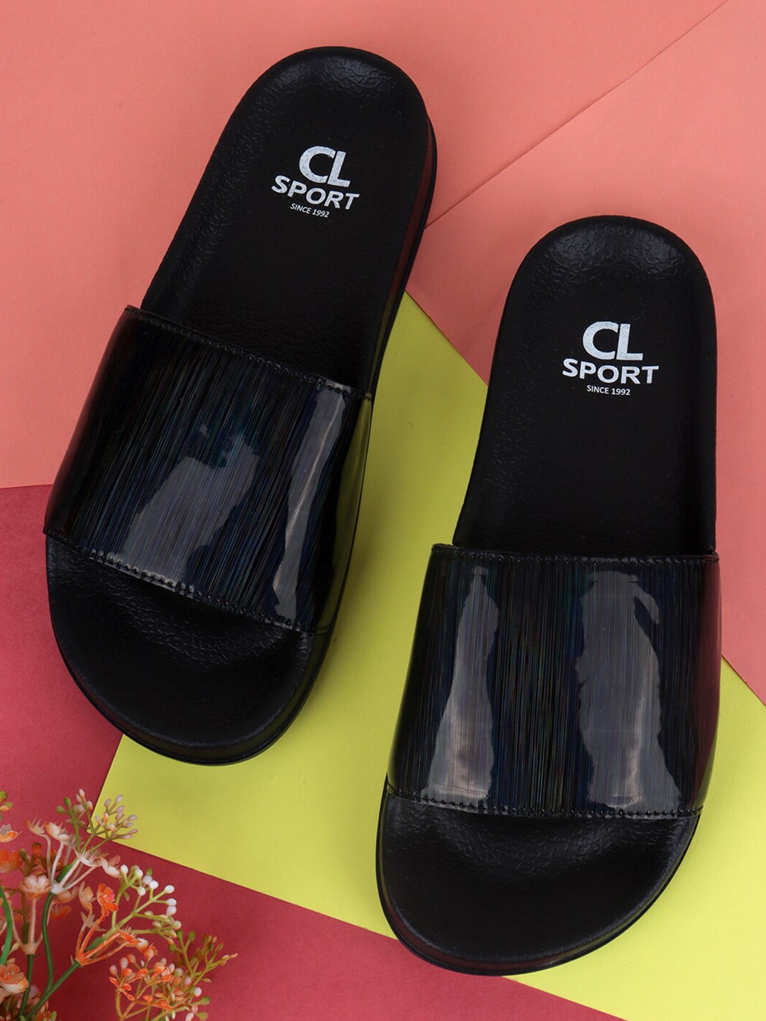 

Carlton London sports Women Black Sliders