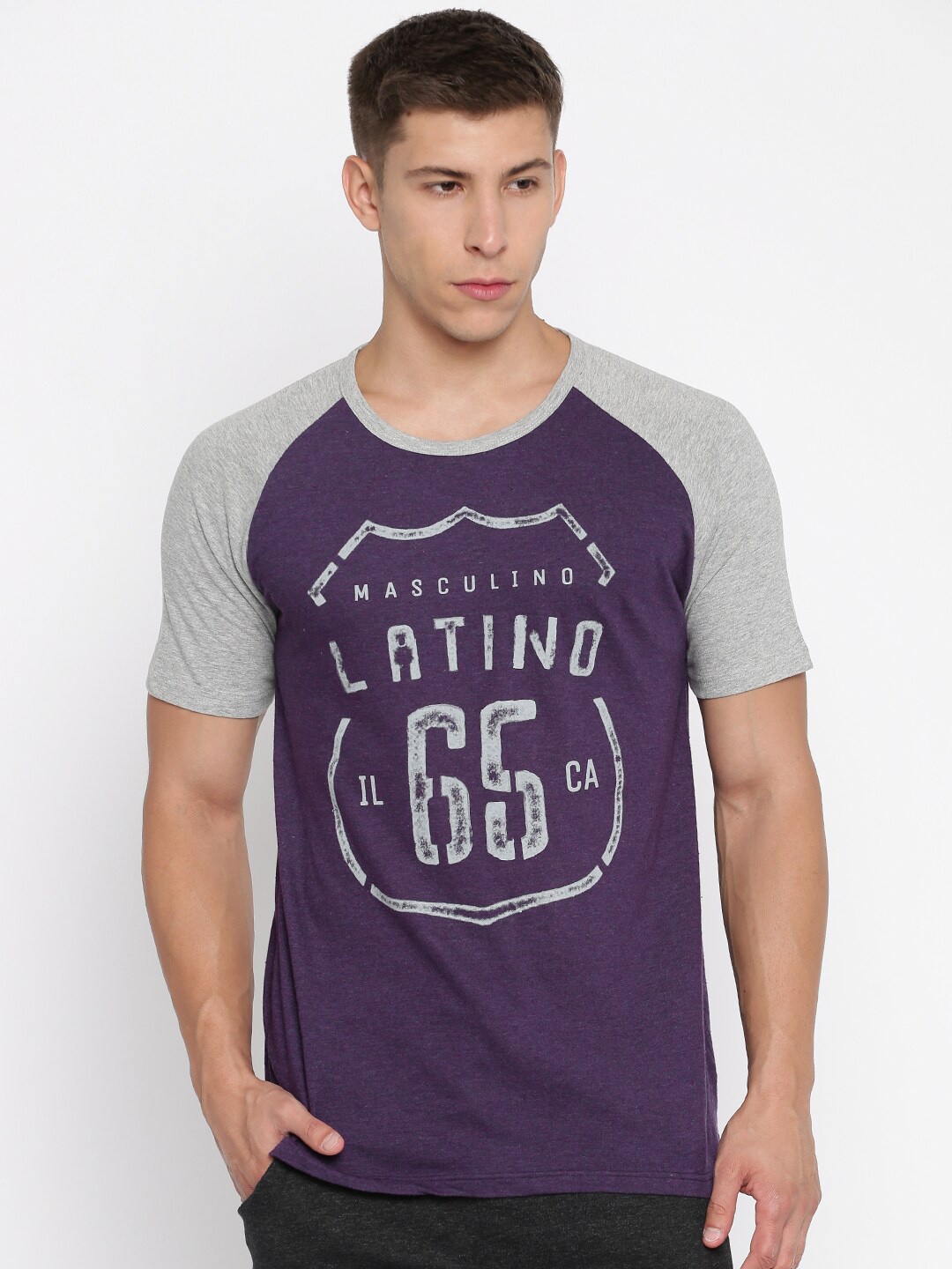 

Masculino Latino Men Purple Typography Printed T-shirt