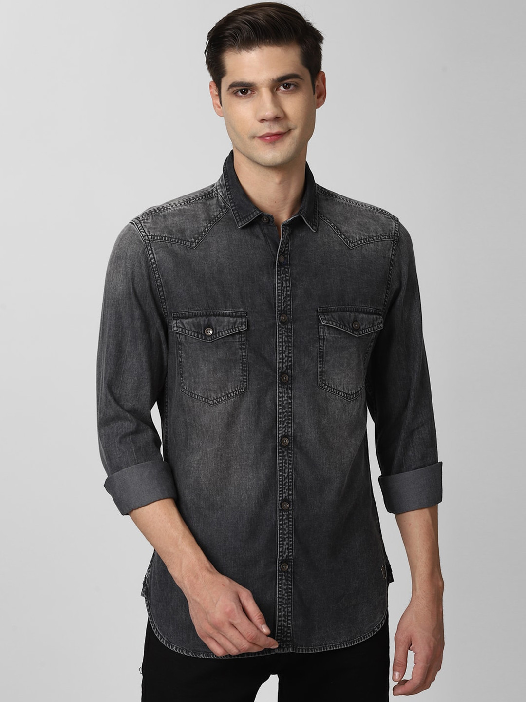

Peter England Casuals Men Grey Slim Fit Faded Opaque Faded Pure Cotton Casual Shirt