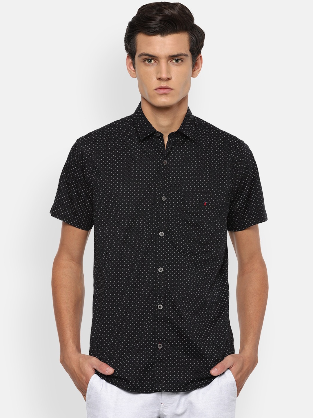 

Louis Philippe Sport Men Black Slim Fit Opaque Printed Cotton Casual Shirt