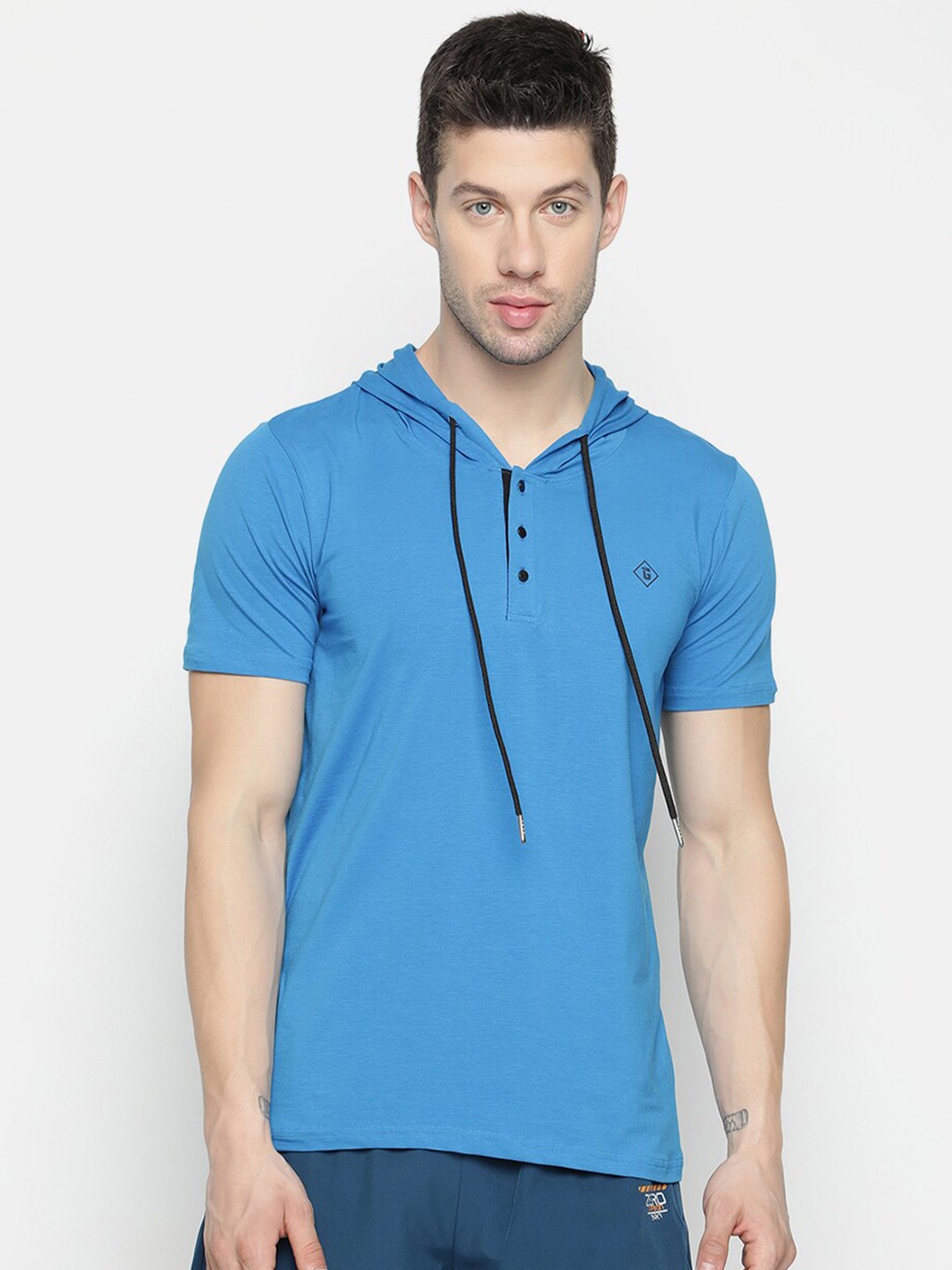 

V2 Value & Variety Men Blue Hoodie T-shirt