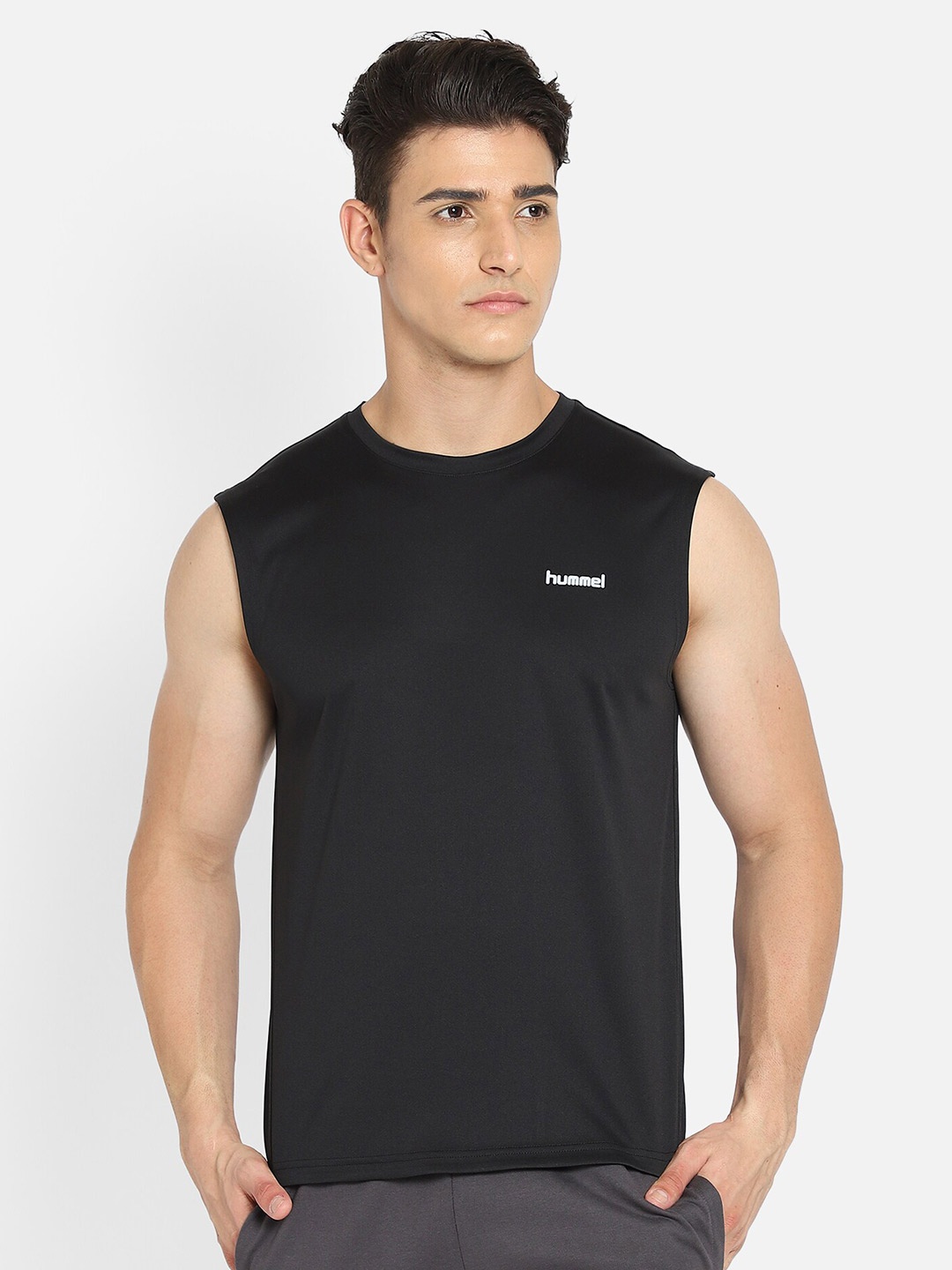 

hummel Men Black T-shirt