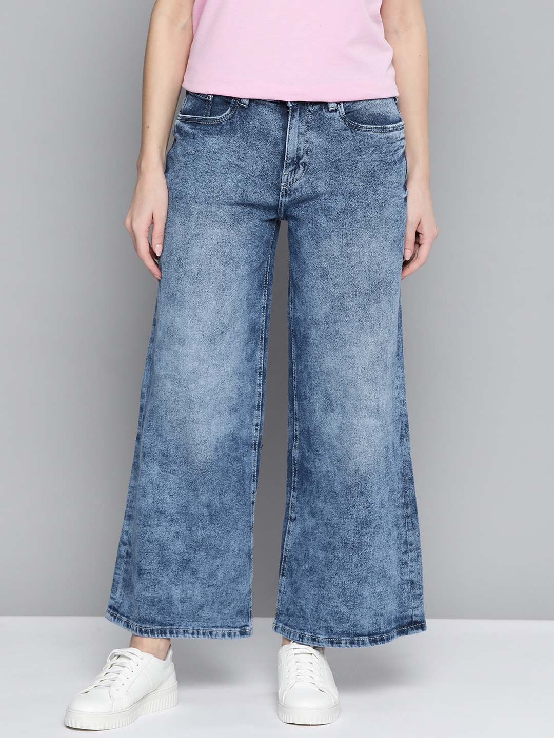 

Mast & Harbour Women Blue Wide Leg Light Fade Stretchable Jeans