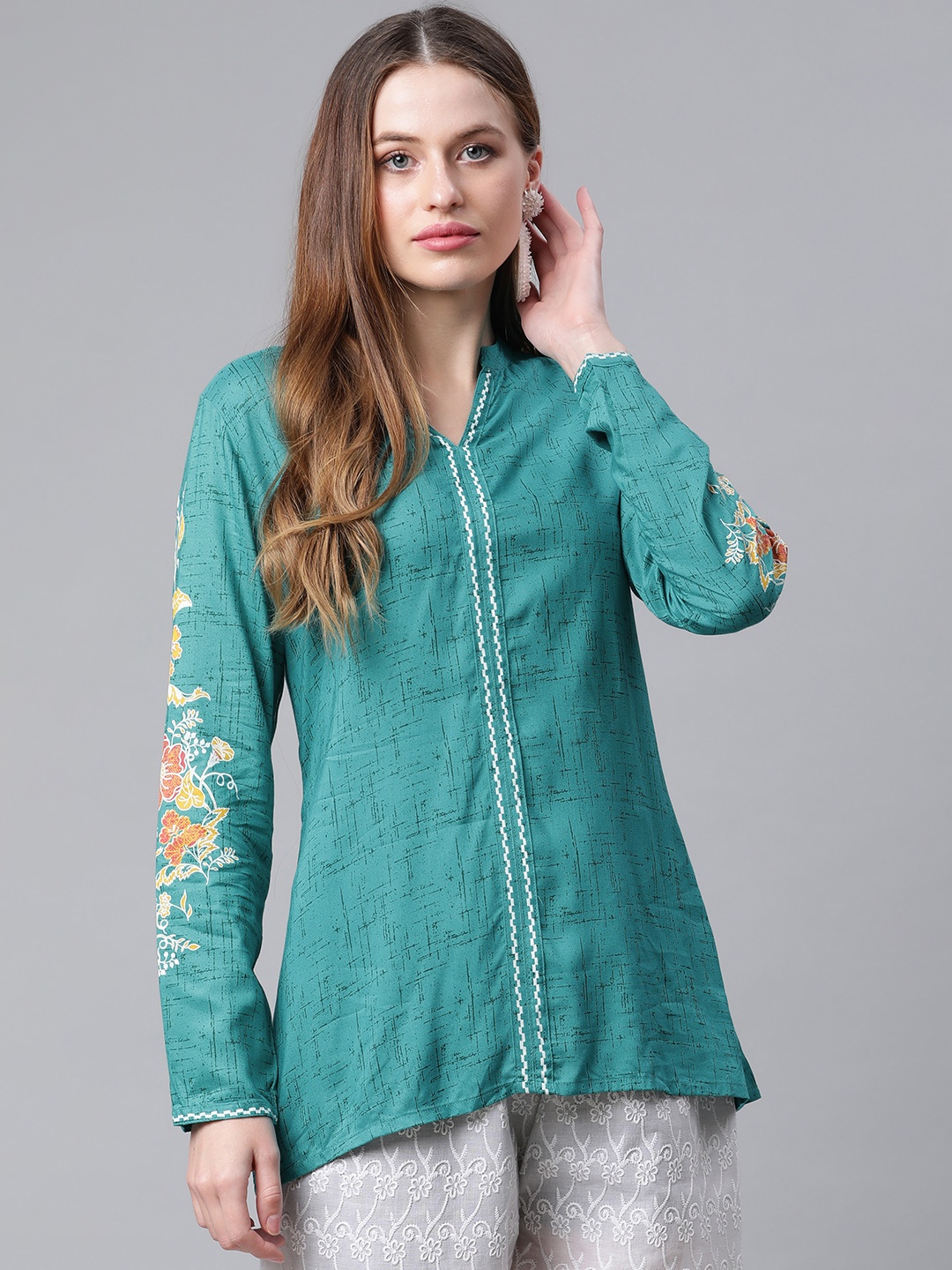 

Rangriti Women Teal Green Floral Printed Kurti