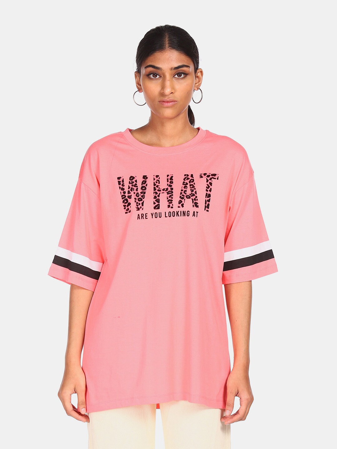 

Flying Machine Women Pink Printed Longline T-shirt