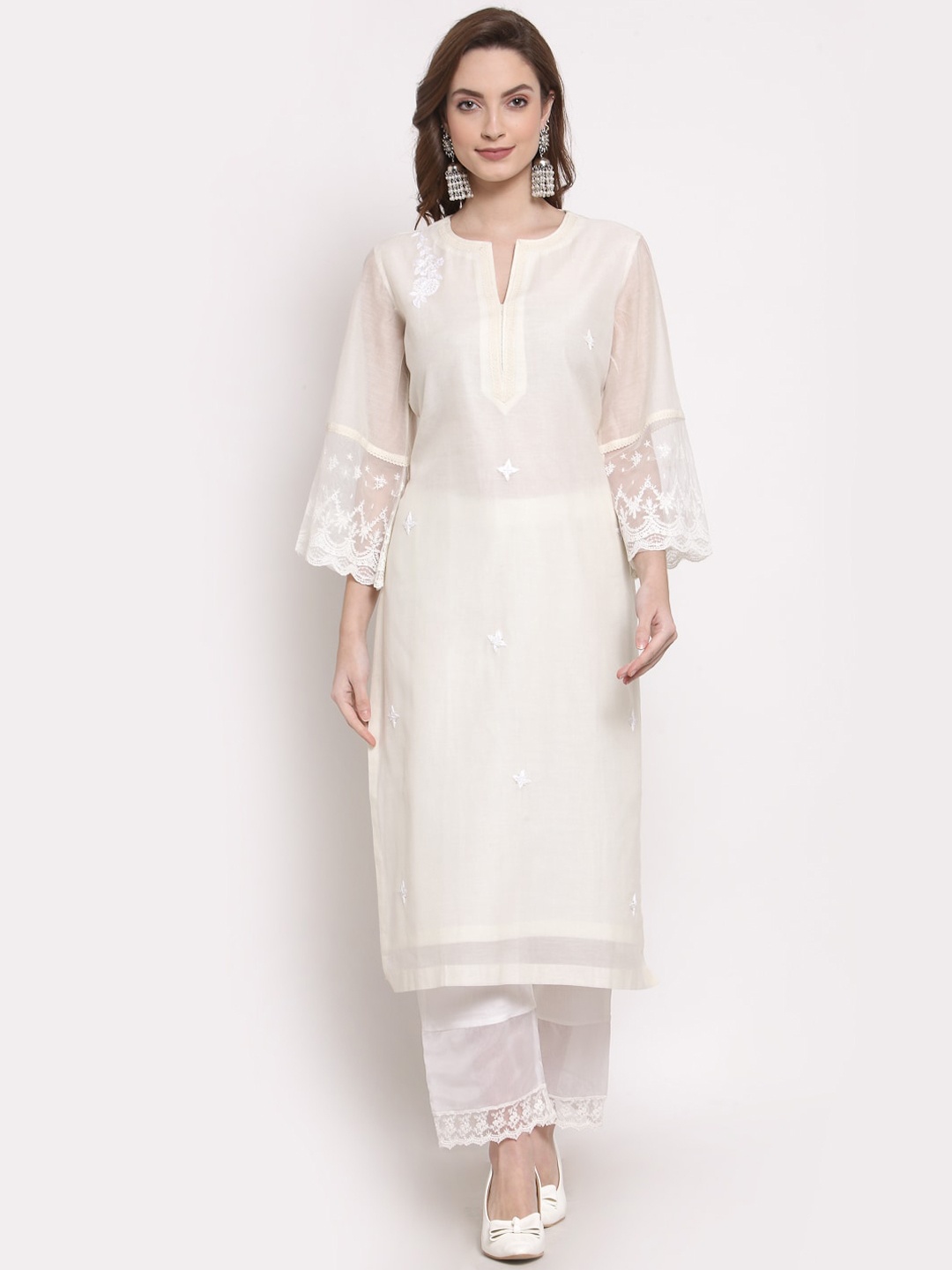 

DART STUDIO Women White Thread Work Chanderi Silk Kurta