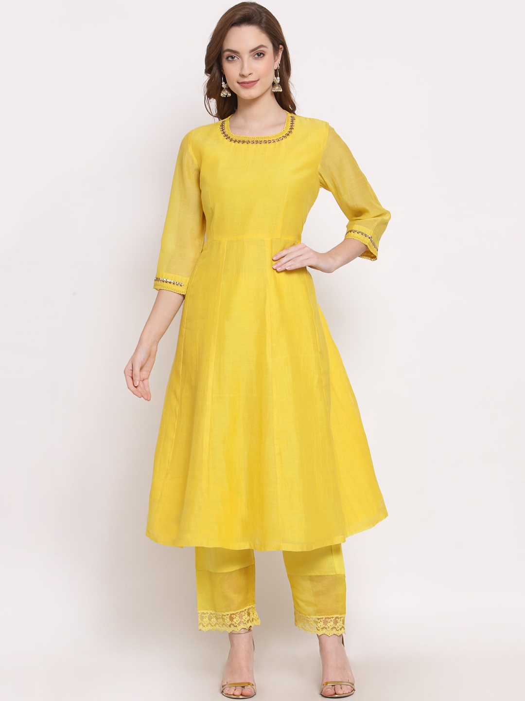 

DART STUDIO Women Yellow Gotta Patti Chanderi Silk Chanderi Silk Anarkali Kurta