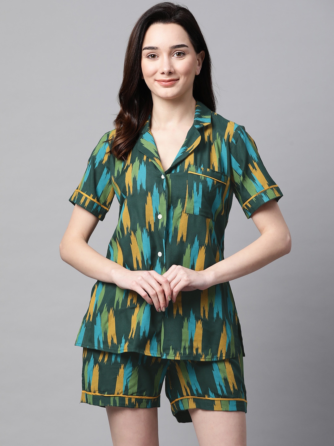 

Meeranshi Women Green & Blue Pure Cotton Printed Nightsuit
