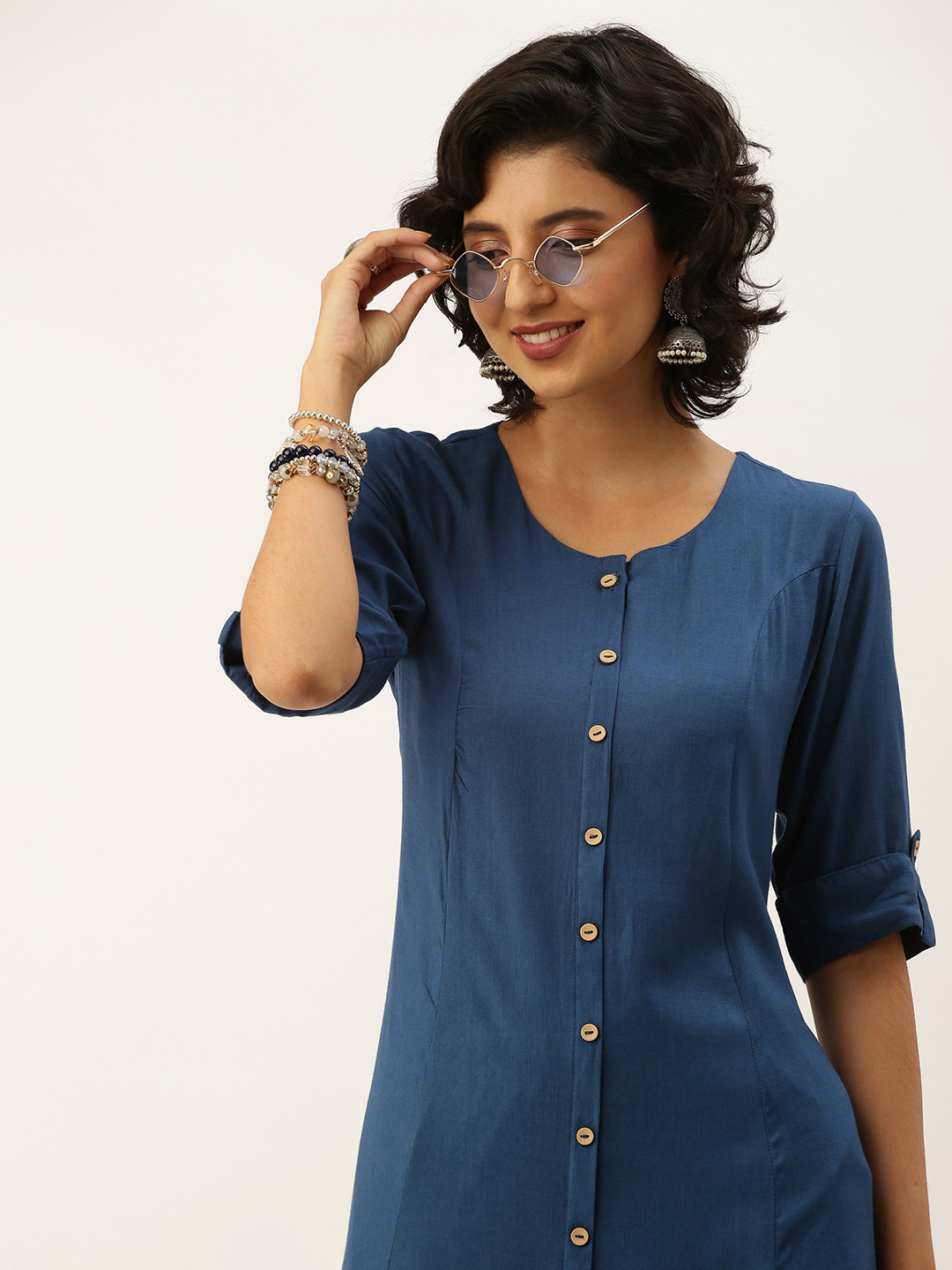 

ZOLA Women Blue Thread Work Kurta