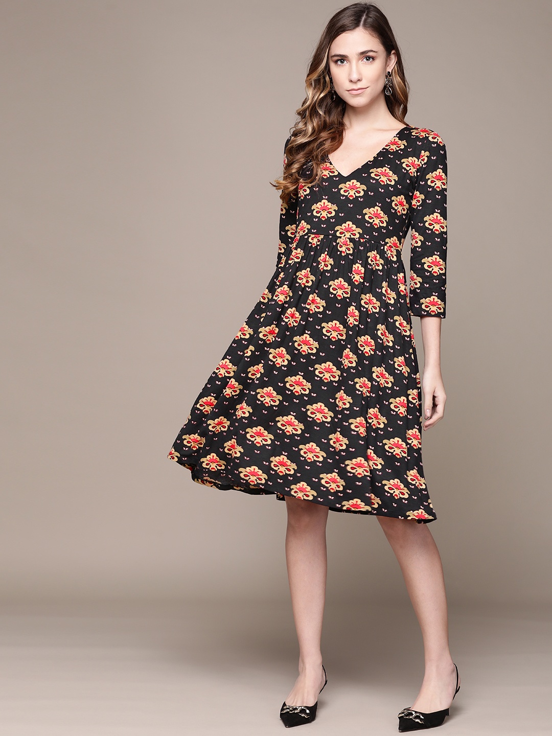 

Label Ritu Kumar Black & Red Printed Dress