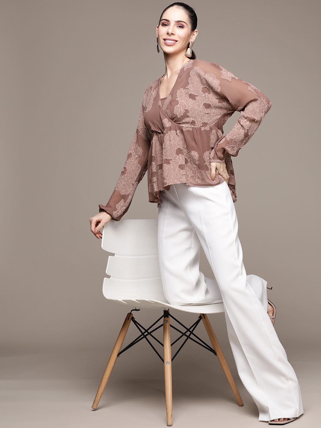 

Label Ritu Kumar Brown Floral Wrap Top