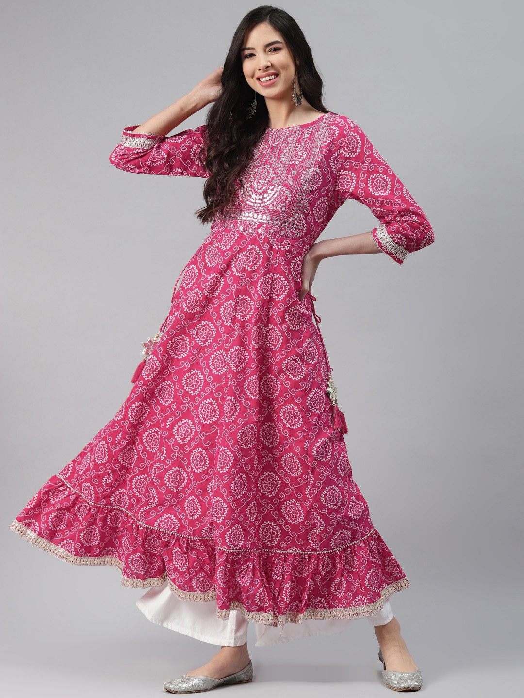 

Silai Bunai Women Pink & White A-line Kurta