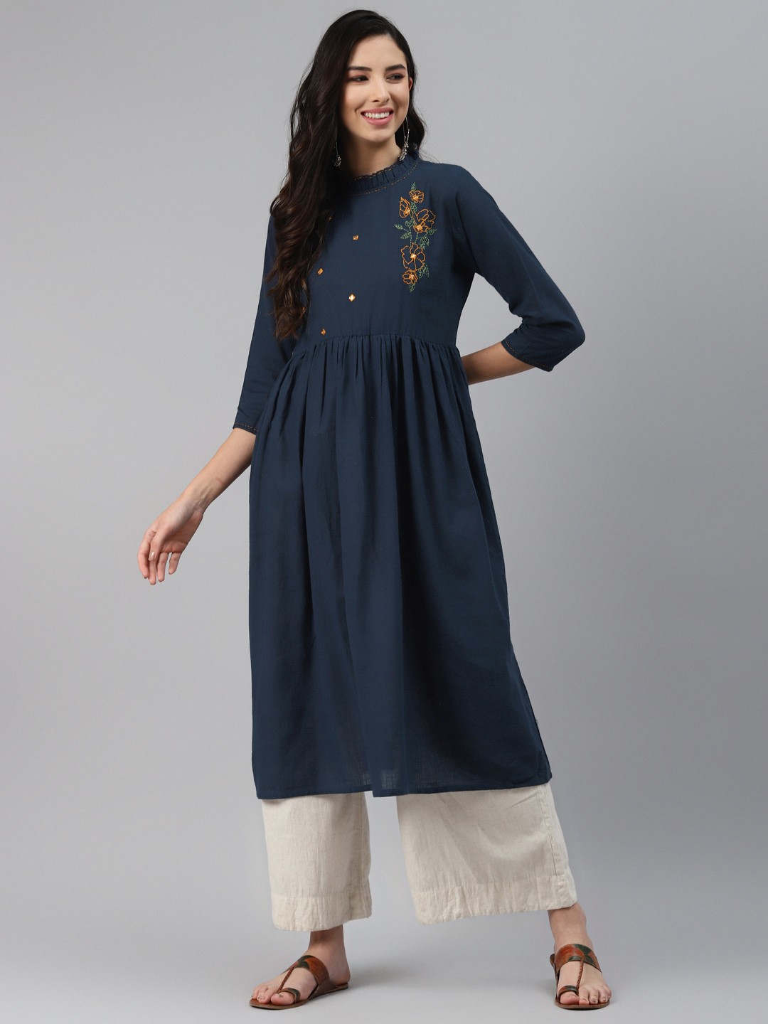 

Silai Bunai Women Navy Blue & Orange Anarkali Kurta