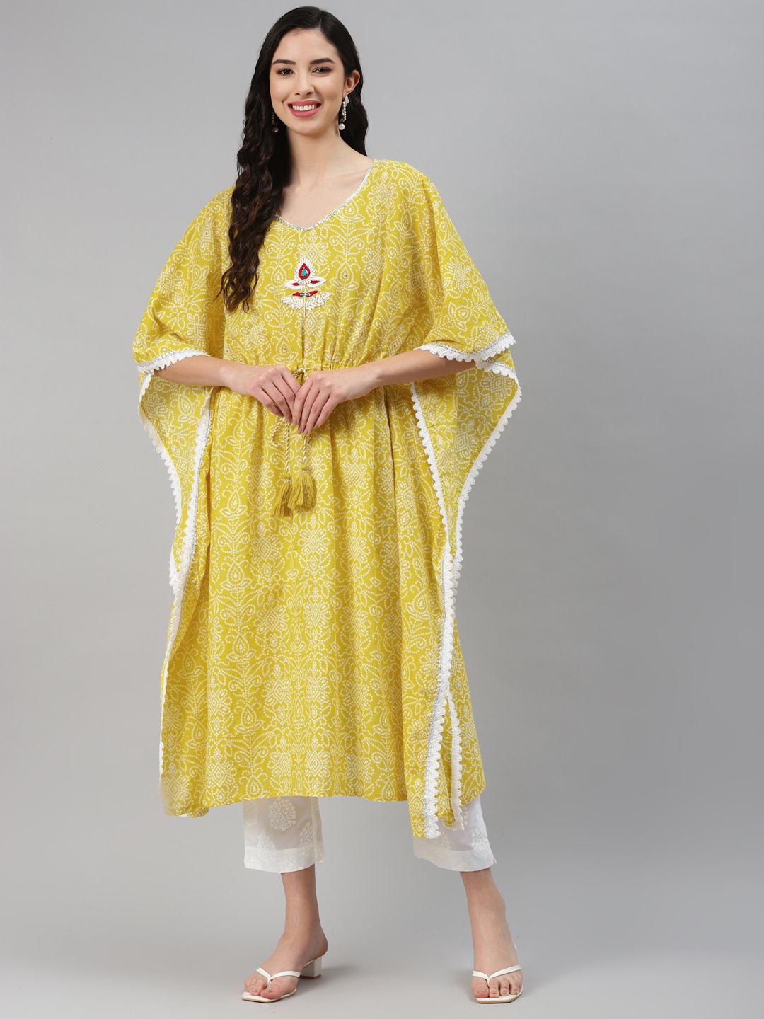 

Silai Bunai Women Blue Ethnic Motifs Printed Regular Thread Work Pure Cotton Kurta with Trousers